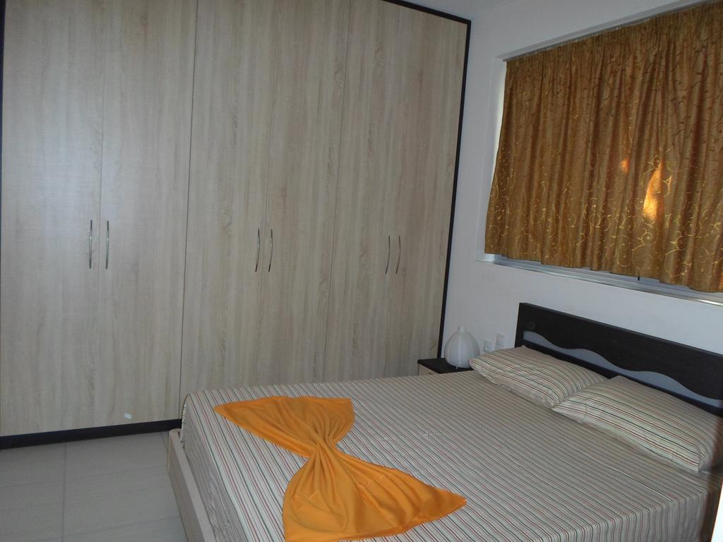 Riviera Rooms Himarë Oda fotoğraf