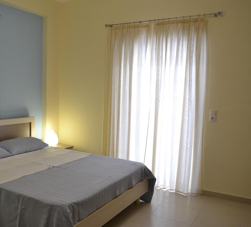 Riviera Rooms Himarë Oda fotoğraf