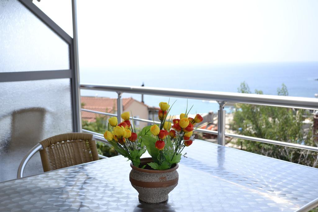 Riviera Rooms Himarë Oda fotoğraf