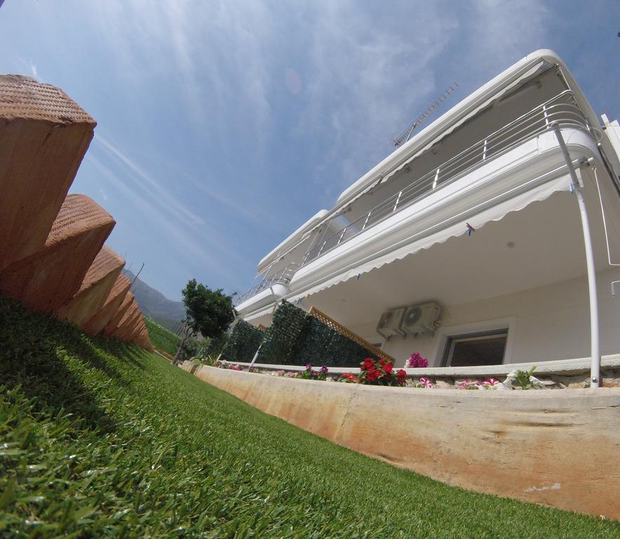 Riviera Rooms Himarë Dış mekan fotoğraf