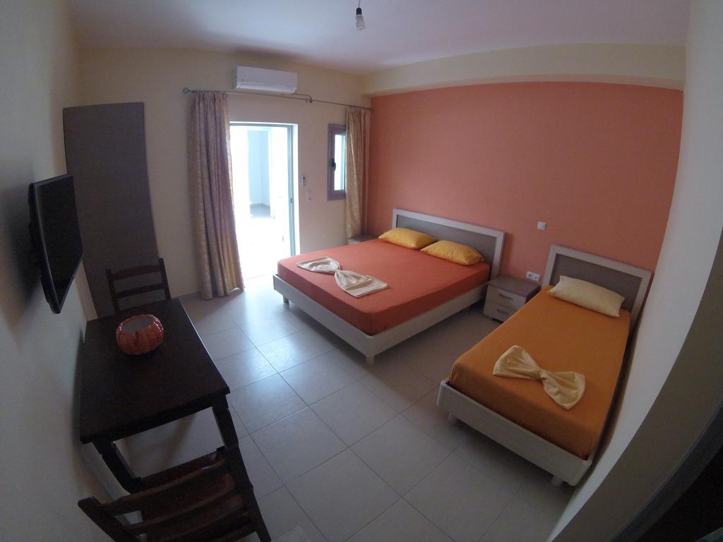 Riviera Rooms Himarë Dış mekan fotoğraf