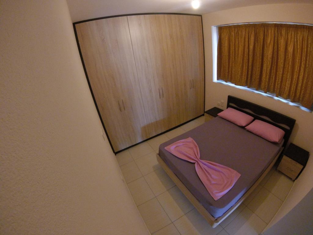 Riviera Rooms Himarë Dış mekan fotoğraf
