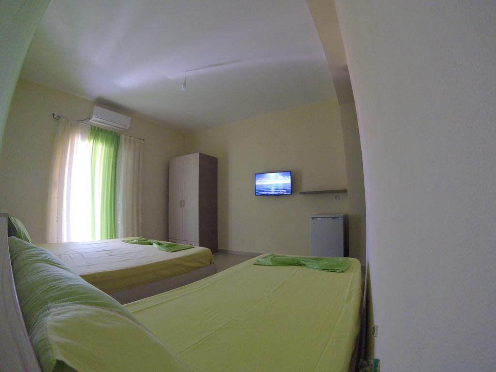 Riviera Rooms Himarë Dış mekan fotoğraf