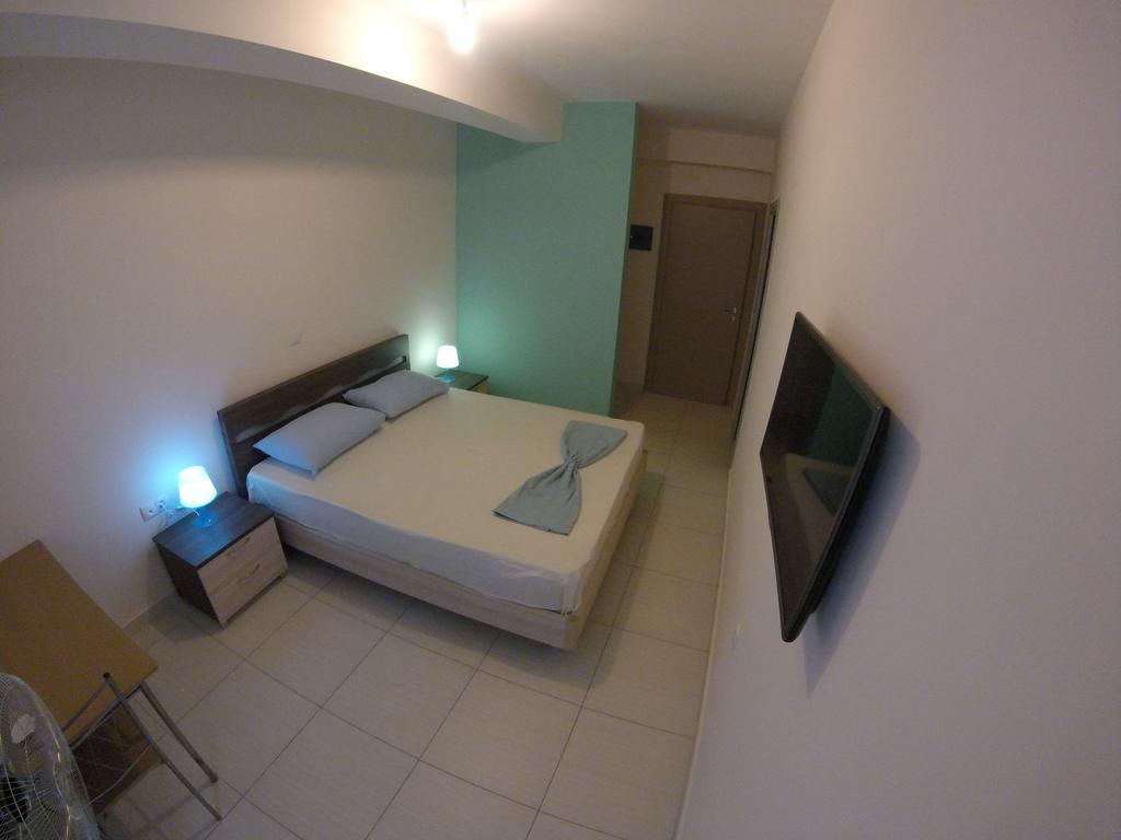 Riviera Rooms Himarë Dış mekan fotoğraf